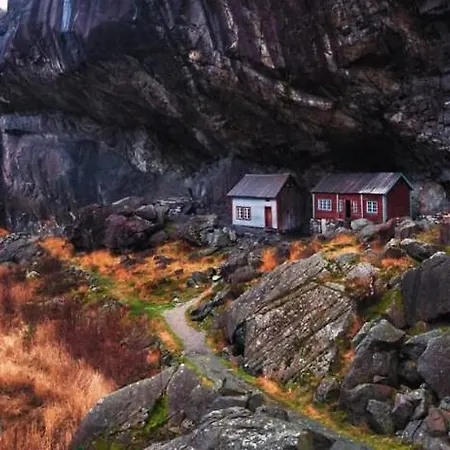 Sogndalstrand With A View! Апартаменты